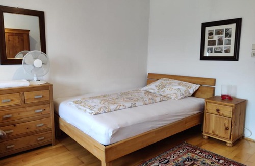 Krems an der Donau Apartment | Ferienwohnung-Dachgeschoß Familie Mayer