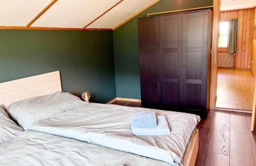 Sedrun Apartment | Ferienwohnung Dachnest