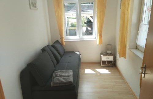 Holzhausen Apartment | Ferienwohnung am Kittenbach