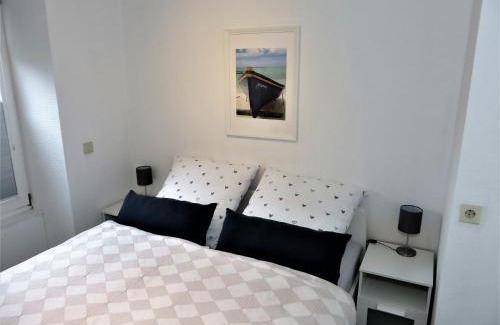 Fliegenberg Apartment | Ferienwohnung Elbe Diek
