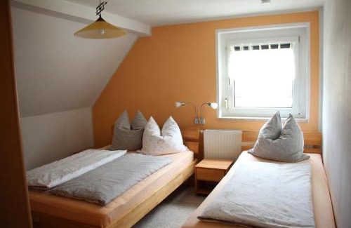 Auerbach Apartment | Ferienwohnung ELPIDA
