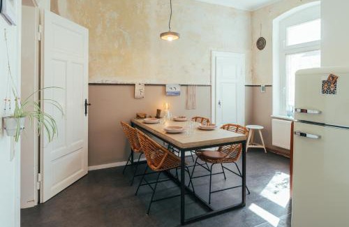 Zittau Apartment | Ferienwohnung Feel Good Apartment - zentrale 65qm Design Fewo im Zittauer Gebirge - bahnhofsnah in ruhiger Lage