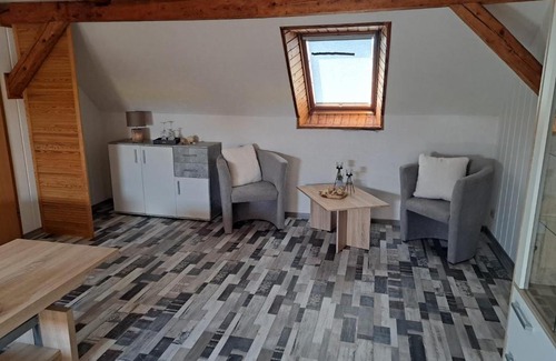 Hessenburg Apartment | Ferienwohnung Feldblick