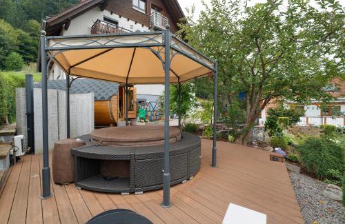 Oppenau Apartment | Ferienwohnung Höfleblick