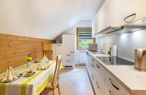 Gemarkung Tieringen Apartment | Ferienwohnung Haus am Wald