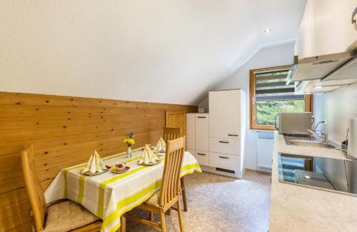 Gemarkung Tieringen Apartment | Ferienwohnung Haus am Wald
