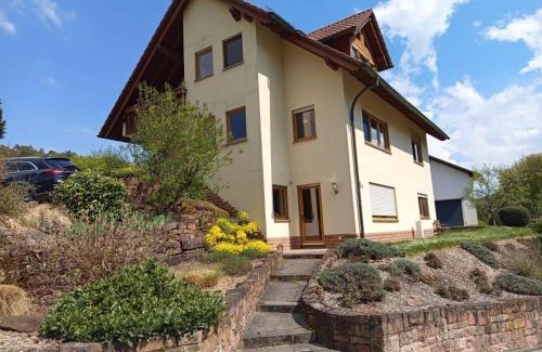 Weilbach Apartment | Ferienwohnung Hennrich