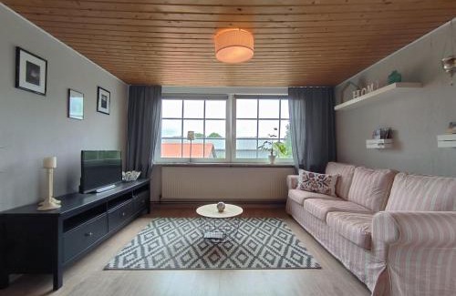 Ellingstedt Apartment | Ferienwohnung Hinz - Gemütliche Unterkunft für 2 Personen mit modernem Bad