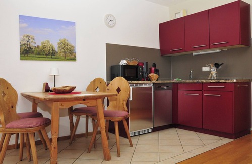 Bad Feilnbach Apartment | Ferienwohnung Hochries, bis 4 Personen, 1 seperates Schlafzimmer, Erdgeschoß, Südterrasse