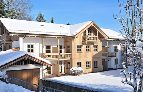 Bad Feilnbach Apartment | Ferienwohnung Hochries, bis 4 Personen, 1 seperates Schlafzimmer, Erdgeschoß, Südterrasse