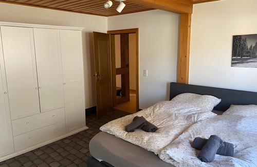 Ortsmitte Apartment | Ferienwohnung Huckelberg mit 84qm, 4 Betten, Max. für 4 Personen