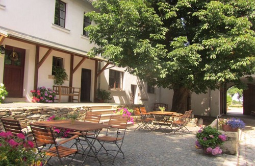 Berg Apartment | Ferienwohnung im 1. Stock mit 2 Schlafzimmern