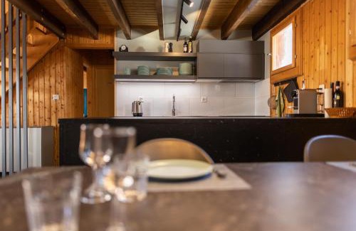 Plaffeien Apartment | Ferienwohnung im Chalet am Bach