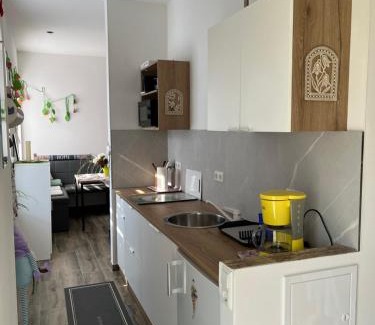 Bindow Apartment | Ferienwohnung im Grünen