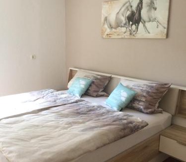 Illschwang Apartment | Ferienwohnung Im Grünen