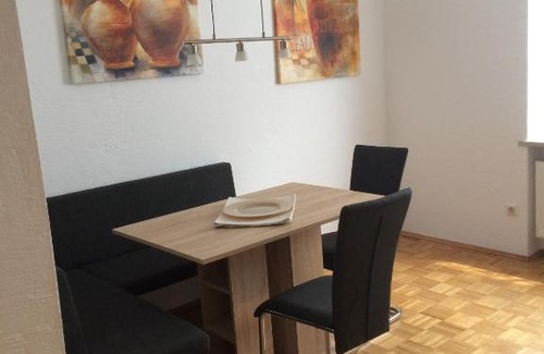 Illschwang Apartment | Ferienwohnung Im Grünen
