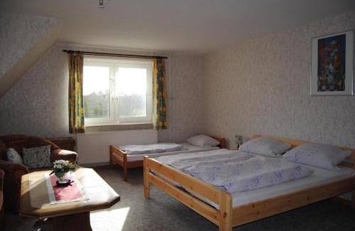 Windeby Apartment | Ferienwohnung In Beliebtem Gästehaus Mit Fahrradverleih Und Brötchenservice
