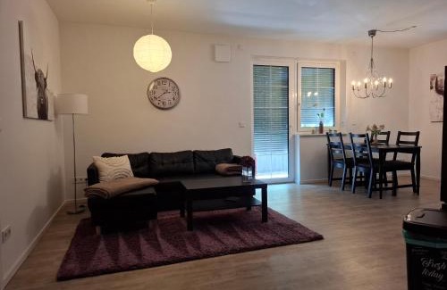 Oberhavel Apartment | Ferienwohnung in Hohen Neuendorf bei Berlin, Zentral gelegen
