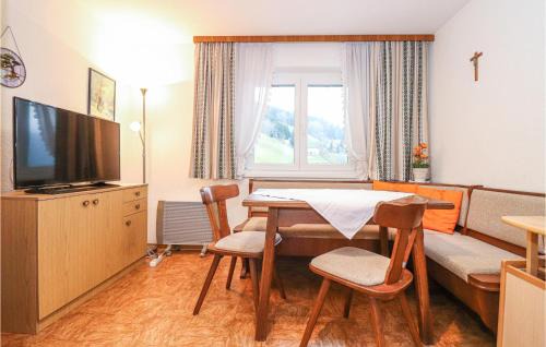 Blons Apartment | Ferienwohnung In Ruhiger Lage