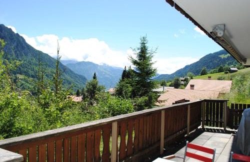 Hünibach Apartment | Ferienwohnung Käch