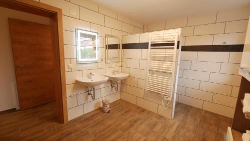 Tieschen Apartment | Ferienwohnung Königsberg