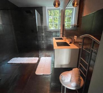 Naumburg Apartment | Ferienwohnung Könitz, Ilschen