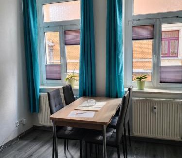Loebtau Apartment | Ferienwohnung Kaiser
