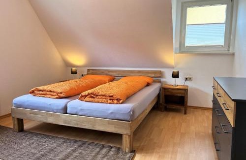 Schenkenzell Apartment | Ferienwohnung Kinzigblick - Balkon - Für Kinder - mit Bettwäsche & Handtücher