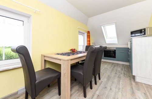 Stedesdorf Apartment | Ferienwohnung Klein - Ferienwohnungen im Haus Hasenweide