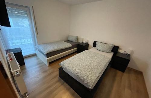 Burbach Apartment | Ferienwohnung mit 2 Zimmer, Küche, Bad, in Saarbrücken