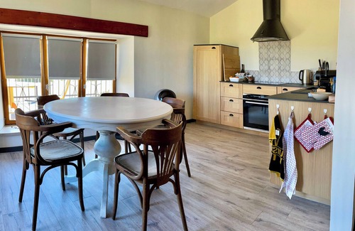 Marsaz Apartment | Ferienwohnung mit Beheizten Pool bis 5 Personen