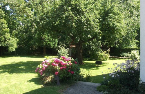 Eriskirch Apartment | Ferienwohnung mit Großem Garten