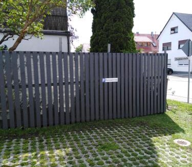 Sonnenbuehl Apartment | Ferienwohnung mit kleinem Garten