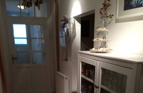 Karlstadt Apartment | Ferienwohnung mit riesigen Balkon und Blick auf die Stadtpfarrkirche