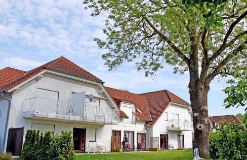 Gustow House | Ferienwohnung mit Terrasse