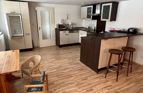 Norten-Hardenberg Apartment | Ferienwohnung/Monteurwohnung in ruhigem Innenhof