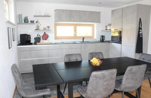 Hallein Apartment | Ferienwohnung Oberalm