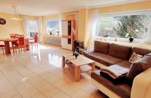 Bad Peterstal-Griesbach Apartment | Ferienwohnung Panter- Traumaussicht im Schwarzwald