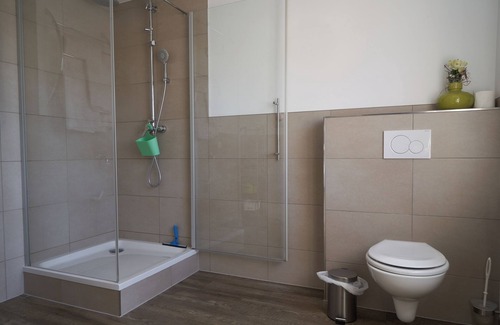 Guenzburg Apartment | Ferienwohnung Rebe