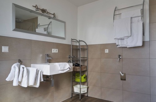 Guenzburg Apartment | Ferienwohnung Rebe