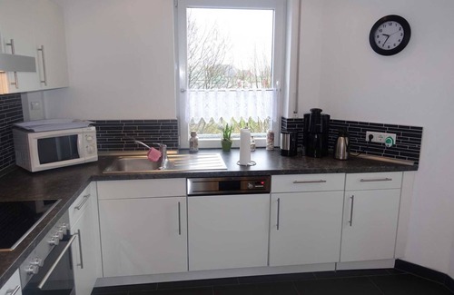 Hasselberg Apartment | Ferienwohnung Regenbogenhaus - Ferienwohnung Regenbogenhaus: Special Rate May and June!