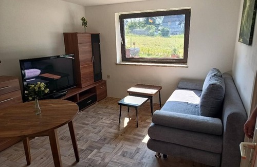 Rederscheid Apartment | Ferienwohnung "schöne Aussicht" im Siebengebirge