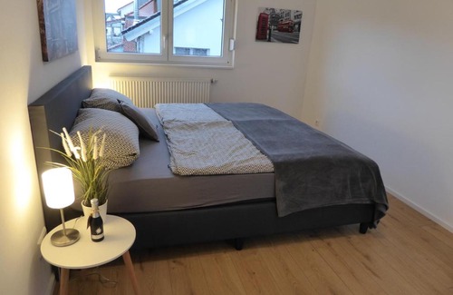 Teningen Apartment | Ferienwohnung Scharnhorst