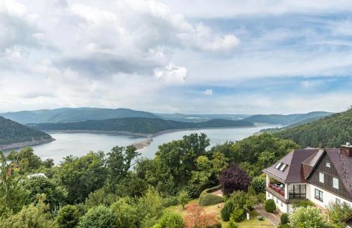 Waldeck Apartment | Ferienwohnung Schloss-See-Bergblick