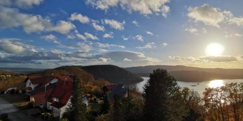 Waldeck Apartment | Ferienwohnung Schloss-See-Bergblick