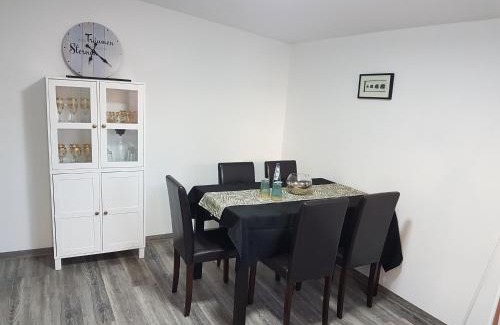 Angermuende Apartment | Ferienwohnung Schmenkel