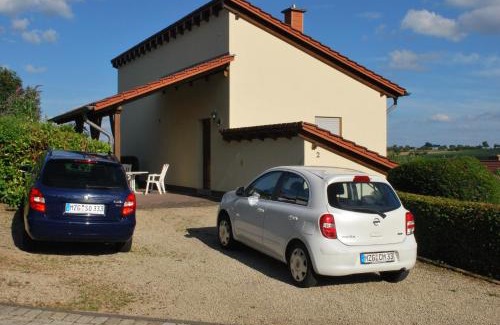 Mettlach House | Ferienwohnung Schneider