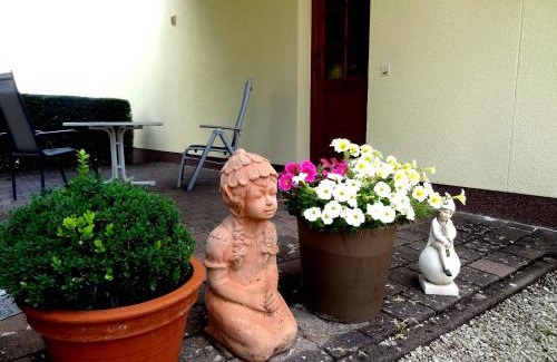 Mettlach House | Ferienwohnung Schneider