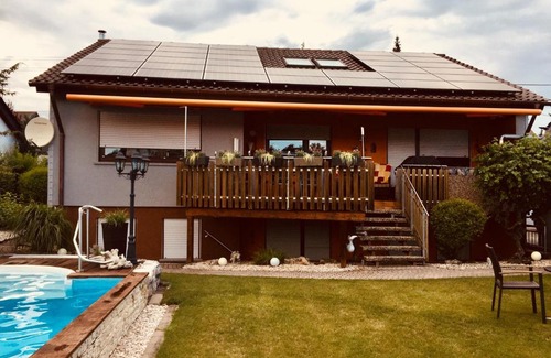 Sersheim Apartment | Ferienwohnung Schwarz