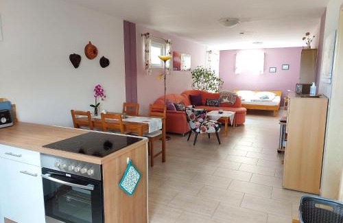 Weisbrunn Apartment | Ferienwohnung Sonne 11